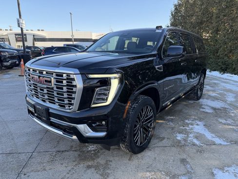New 2025 GMC Yukon XL Denali w/ Sun & Power Step Package image 7