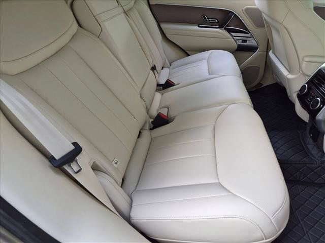 Used 2026 Land Rover Range Rover SE AWD/4WD image 19