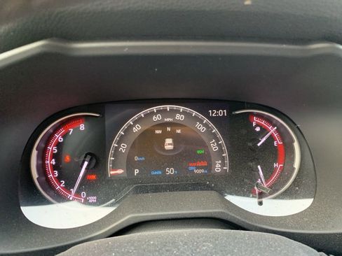 Used 2024 Toyota RAV4 XLE w/ Convenience Package image 15