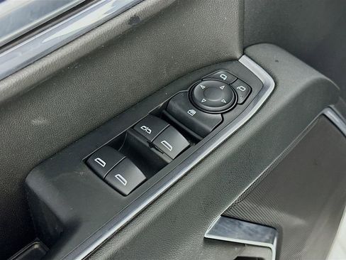Used 2024 Chevrolet Silverado 1500 LT AWD/4WD image 20