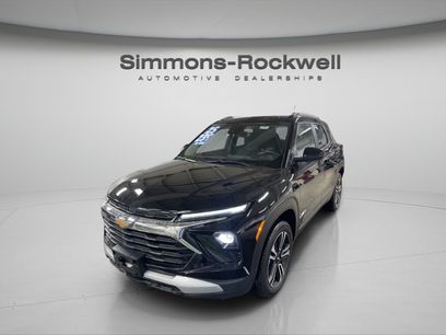 Used 2025 Chevrolet TrailBlazer LT w/ Convenience Package