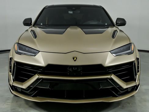 Used 2023 Lamborghini Urus Performante AWD/4WD image 5
