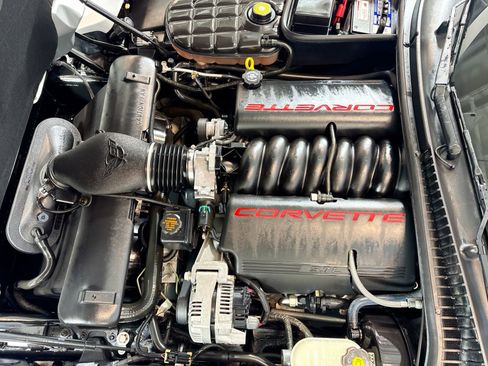 Used 2002 Chevrolet Corvette Convertible w/ Preferred Equipment Group2 image 24