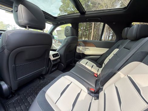 New 2026 Mercedes-Benz GLE 53 AMG 4MATIC image 15