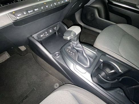 Used 2025 Kia K4 LXS image 20