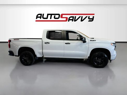 Used 2023 Chevrolet Silverado 1500 LT Trail Boss w/ LT Trail Boss Premium Package AWD/4WD image 8