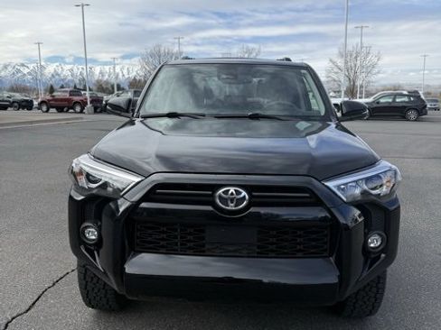 Certified 2023 Toyota 4Runner SR5 Premium image 3