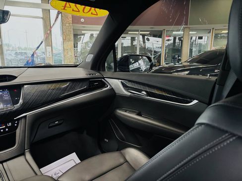 Used 2024 Cadillac XT6 Premium Luxury w/ Technology Package FWD image 48