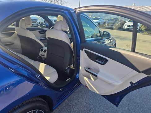 Used 2025 Mercedes-Benz C 300 Sedan image 14