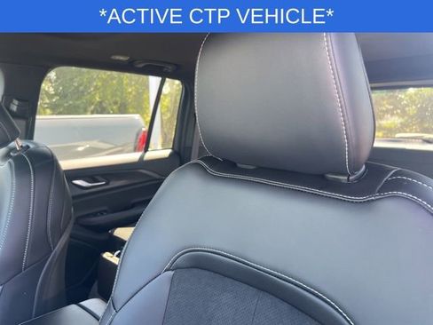 New 2025 Jeep Grand Cherokee Altitude w/ Trailer Tow Package AWD/4WD image 14