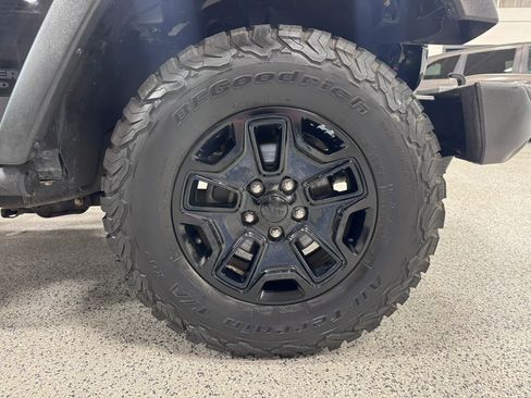 Used 2015 Jeep Wrangler Unlimited Sport AWD/4WD image 13