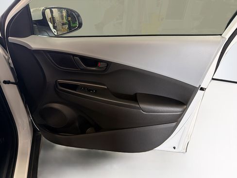 Used 2021 Hyundai Kona SEL AWD/4WD image 33