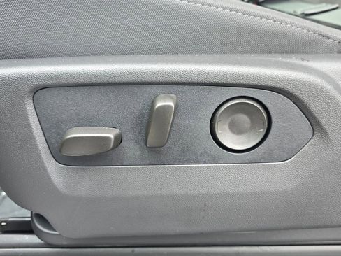 New 2026 GMC Sierra 2500 SLE w/ Max Trailering Package image 17