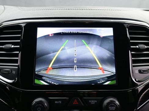 Used 2021 Jeep Grand Cherokee High Altitude image 18