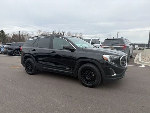 Used 2018 GMC Terrain SLE w/ Driver Convenience Package image 8