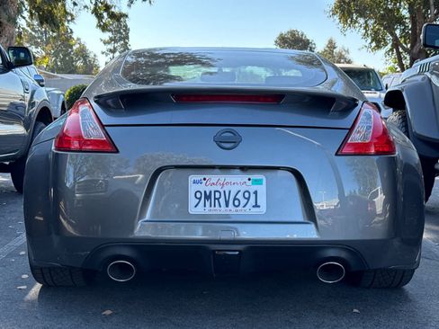 Used 2015 Nissan 370Z Coupe RWD image 5