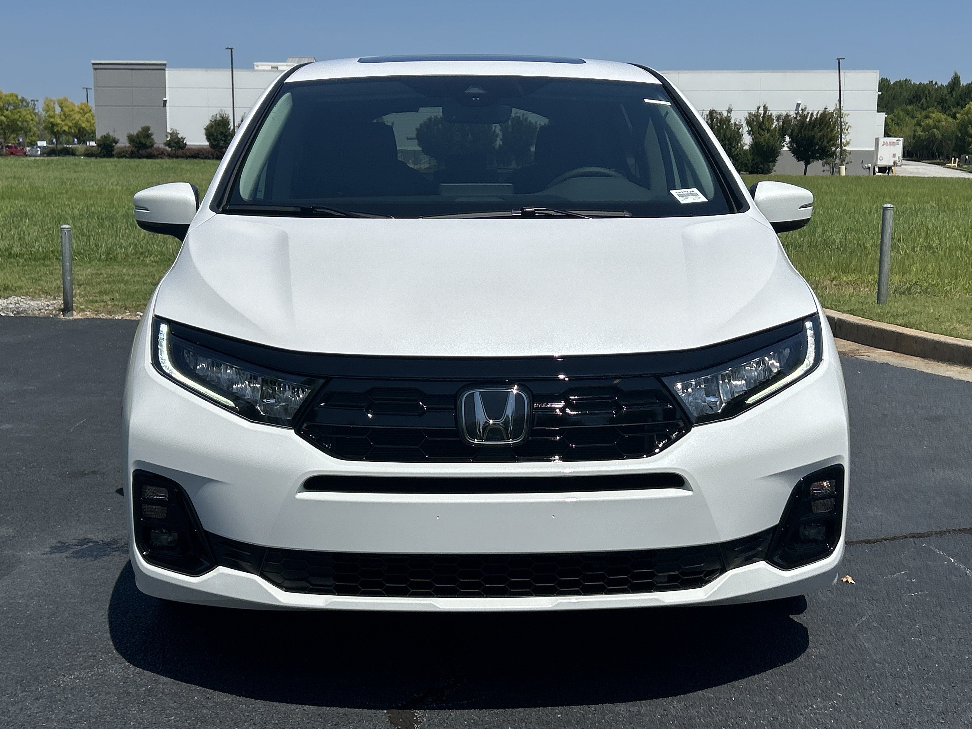 New 2026 Honda Odyssey Elite image 3