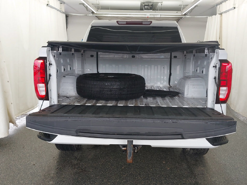 Used 2023 GMC Sierra 1500 Elevation AWD/4WD image 11