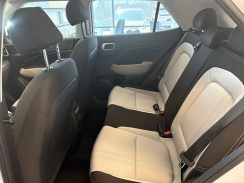 New 2026 Hyundai Venue SEL image 21