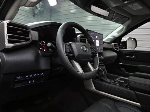 Used 2023 Toyota Tundra Limited AWD/4WD image 14