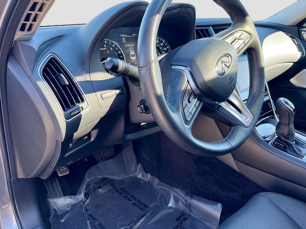 Used 2023 INFINITI Q50 Luxe AWD/4WD image 9