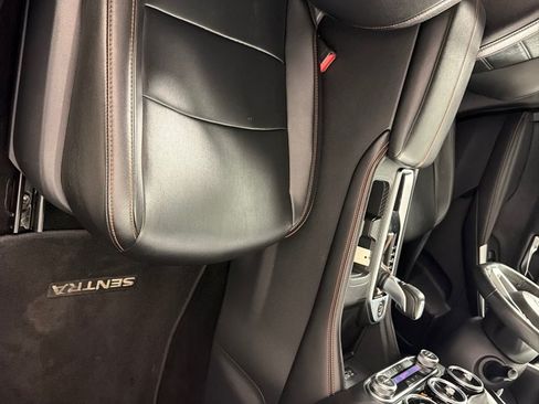 Used 2021 Nissan Sentra SR w/ SR Premium Package FWD image 24
