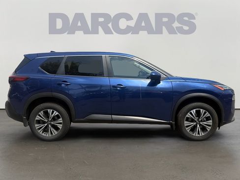 Used 2023 Nissan Rogue SV FWD image 8