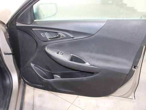 Used 2024 Chevrolet Malibu LT image 23