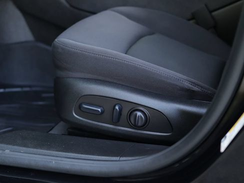 Used 2024 Chevrolet Malibu RS FWD image 19