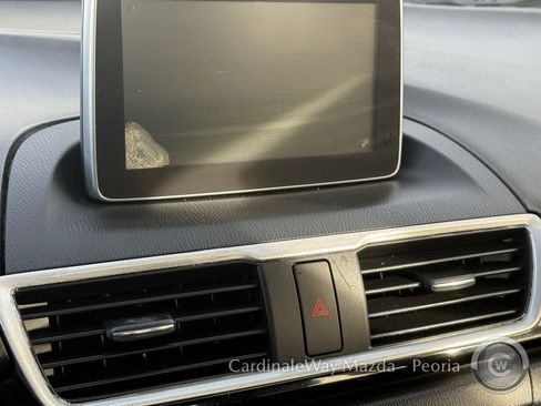 Used 2016 MAZDA MAZDA3 i Touring image 27