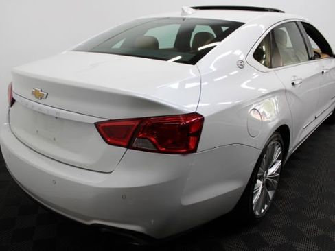 Used 2016 Chevrolet Impala LTZ w/ Enhanced Convenience Package FWD image 5
