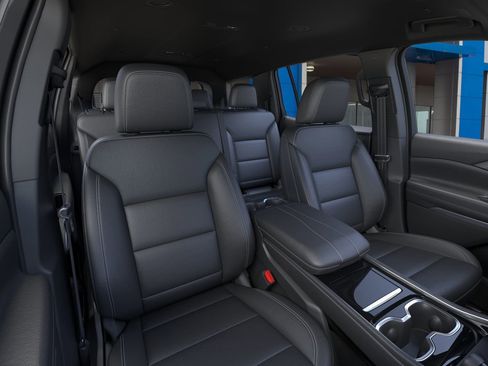 New 2026 Chevrolet Traverse LT w/ Driver Confidence Package image 16