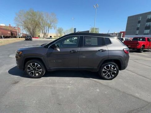 Used 2023 Jeep Compass Limited AWD/4WD image 5