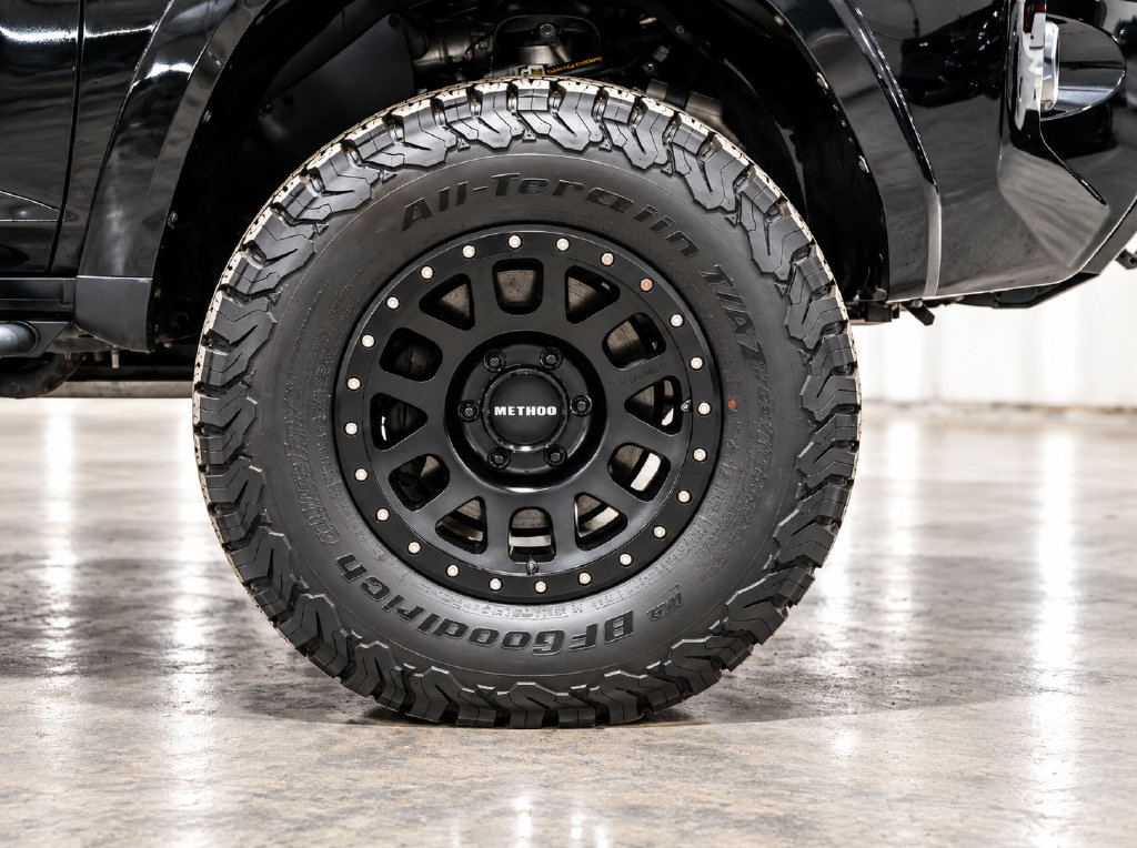 Used 2018 Toyota 4Runner TRD Off-Road Premium AWD/4WD image 42