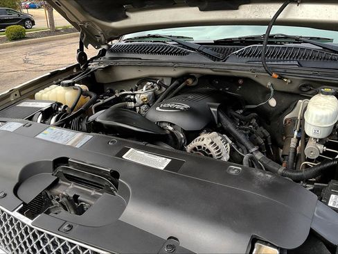 Used 2003 Chevrolet Silverado 2500 LS image 33