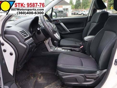 Used 2017 Subaru Forester 2.5i AWD/4WD image 13