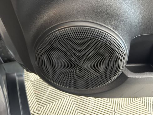 Used 2020 Nissan Kicks S FWD image 26