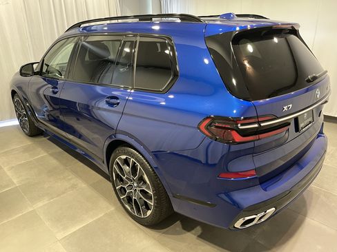 Used 2026 BMW X7 M60i AWD/4WD image 4