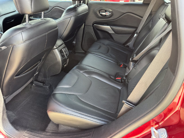 Used 2019 Jeep Cherokee High Altitude AWD/4WD image 16