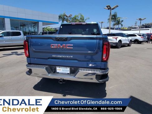 Certified 2024 GMC Sierra 1500 SLT RWD image 7