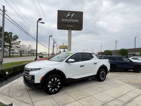 Used 2026 Hyundai Santa Cruz SE FWD image 7