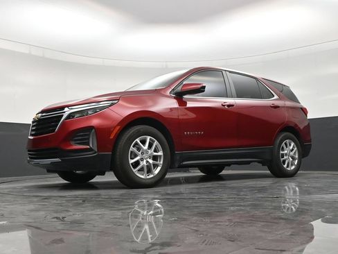 Used 2024 Chevrolet Equinox LT FWD image 19
