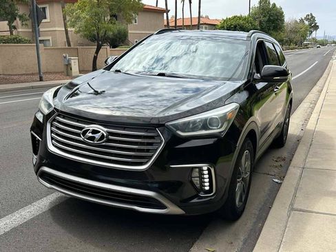 Used 2019 Hyundai Santa Fe XL SE w/ SE Premium Package 02 FWD image 4