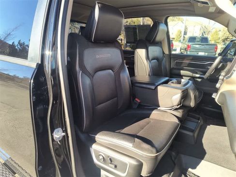 Used 2019 RAM 1500 Laramie image 24