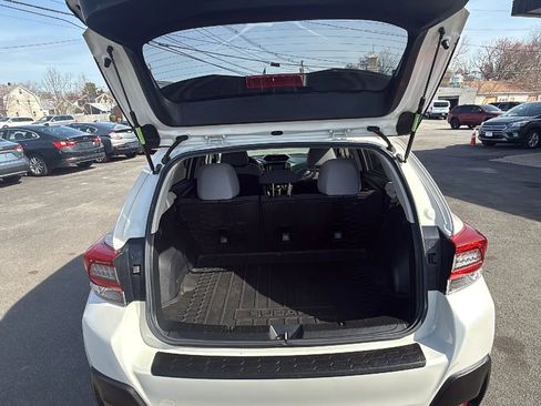 Used 2020 Subaru Crosstrek 2.0i Premium w/ Moonroof Package 1 AWD/4WD image 9