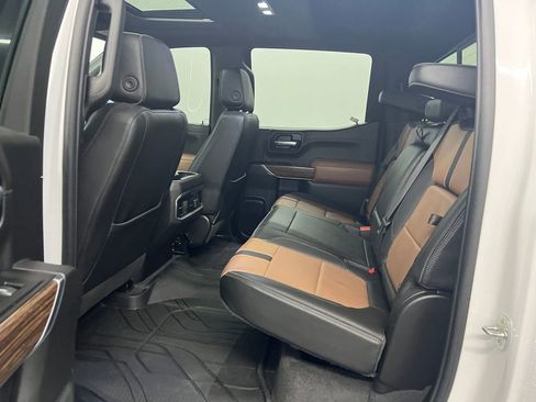 Used 2022 Chevrolet Silverado 1500 High Country image 12