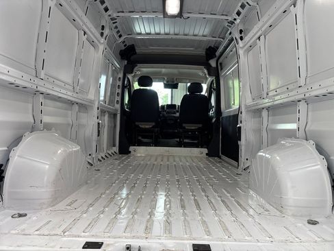 Used 2026 RAM ProMaster 2500 w/ Convenience Group FWD image 39