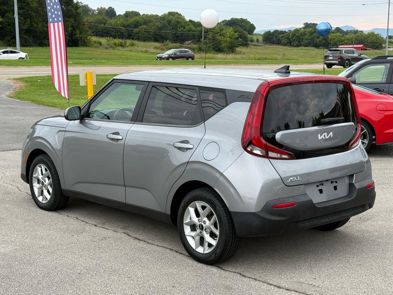 Used 2022 Kia Soul LX w/ Technology Package FWD image 5