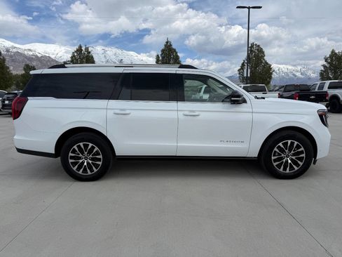 Used 2025 Ford Expedition Max Platinum AWD/4WD image 2