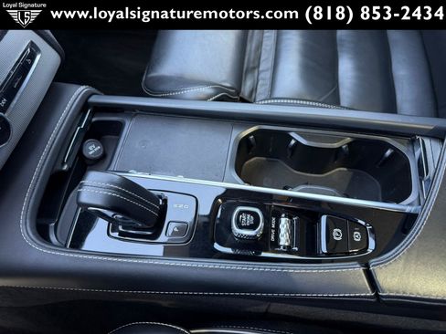 Used 2021 Volvo XC90 T8 R-Design w/ Advanced Package AWD/4WD image 38